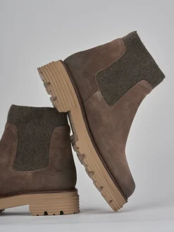 Stivaletti tacco 2cm camoscio beige