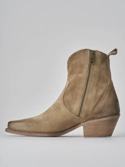 Stivaletti tacco 6cm camoscio beige