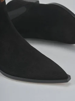 Stivaletti tacco 2cm camoscio nero