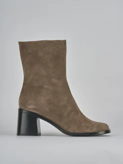 Stivaletti tacco 5cm camoscio beige