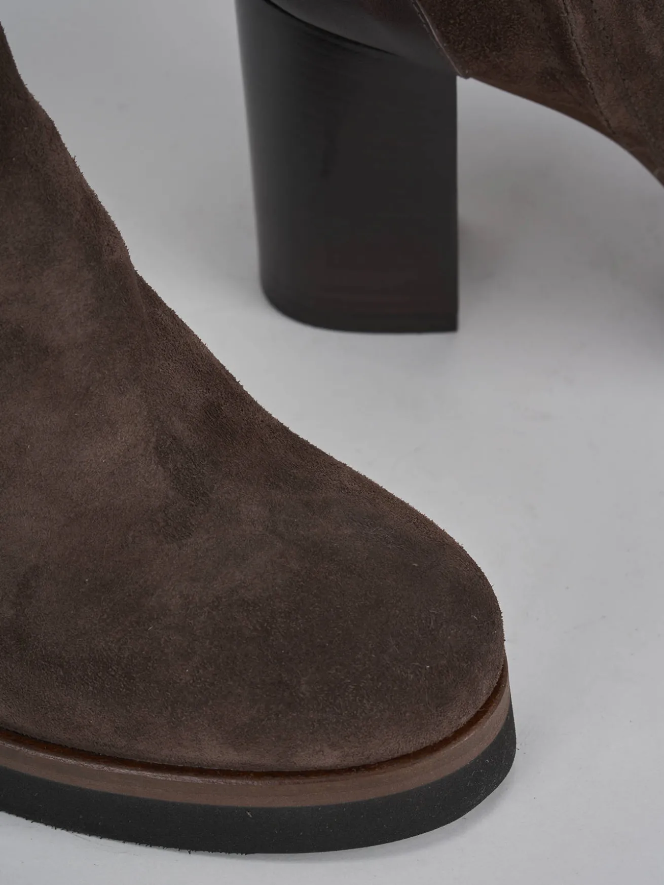 Stivaletti tacco 10cm camoscio testa