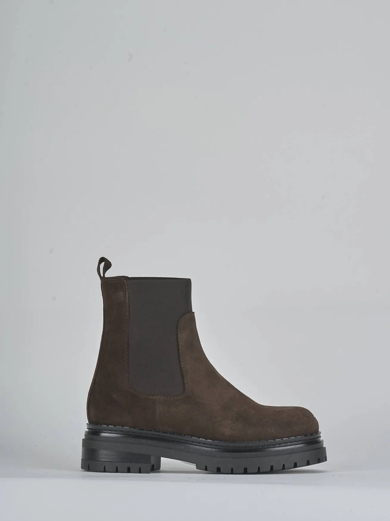 Stivaletti tacco 2cm camoscio testa