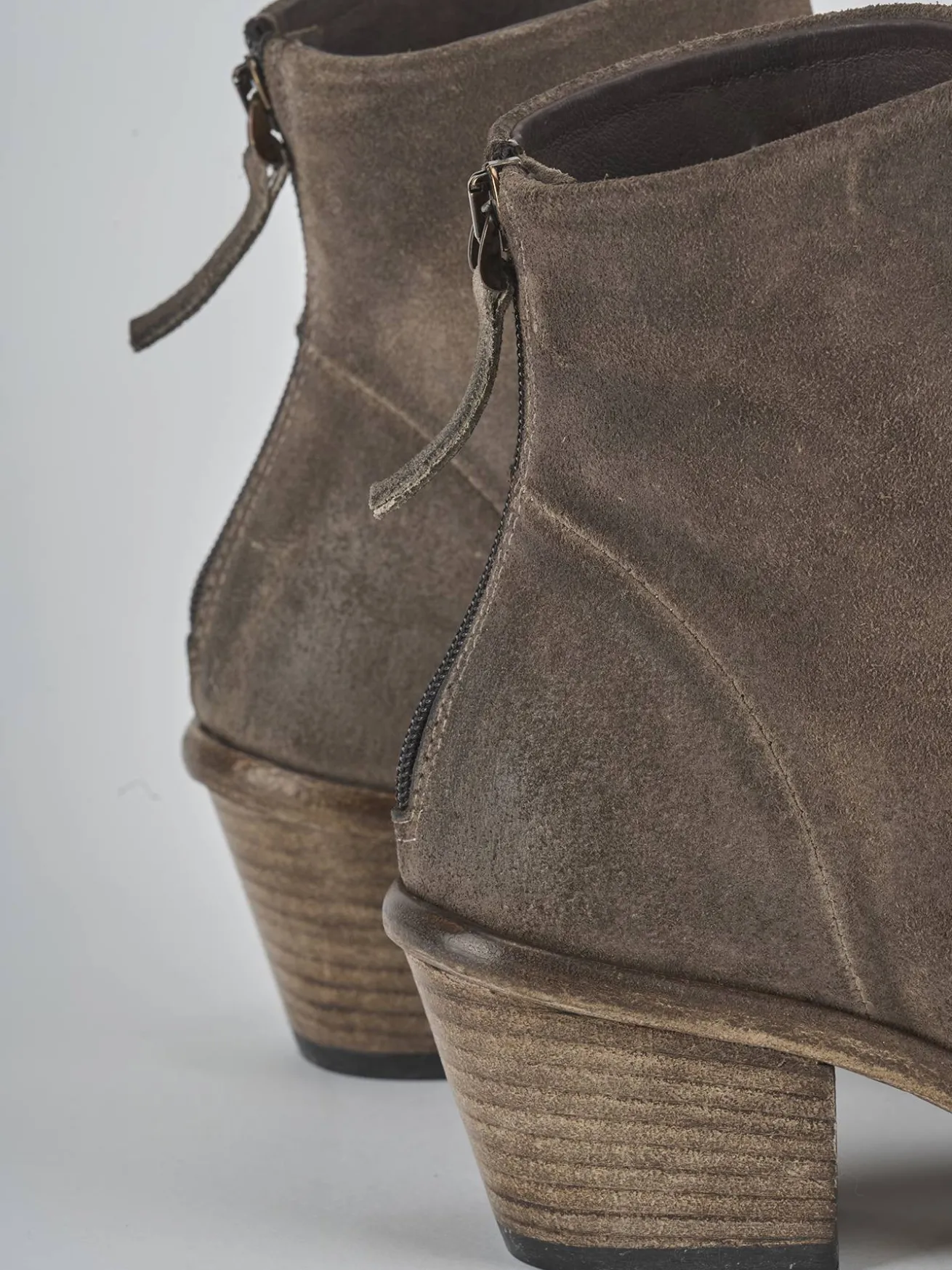 Stivaletti tacco 5cm camoscio testa