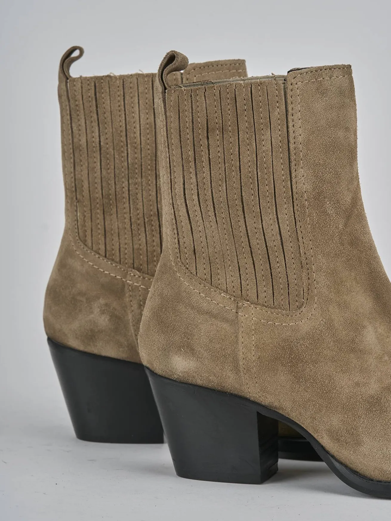 Stivaletti tacco 7cm camoscio marrone