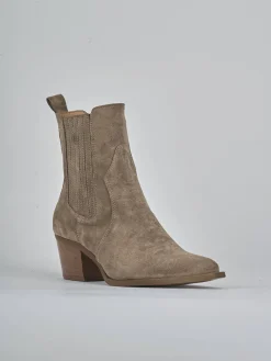 Stivaletti tacco 5cm camoscio beige