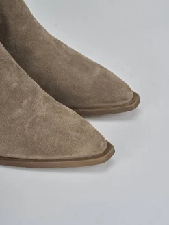 Stivaletti tacco 5cm camoscio beige