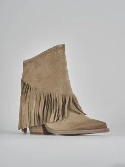 Stivaletti tacco 6cm camoscio beige