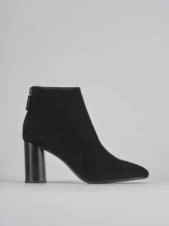 Stivaletti tacco 7cm camoscio nero
