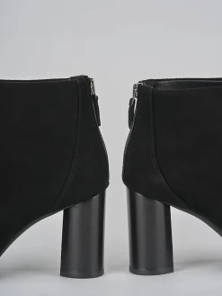 Stivaletti tacco 7cm camoscio nero