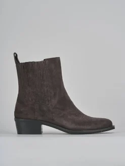 Stivaletti tacco 3cm camoscio testa