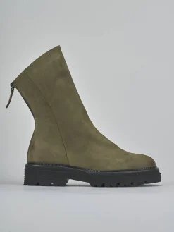 Stivaletti tacco 2cm nabuk verde