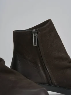 Stivaletti tacco 2cm nabuk testa