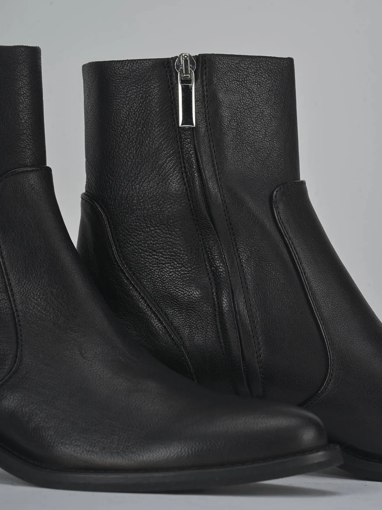 Stivaletti tacco 3cm pelle nero