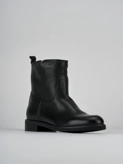 Stivaletti tacco 2cm pelle nero