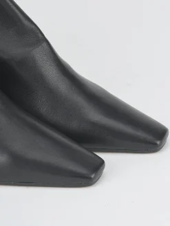 Stivaletti tacco 5cm pelle nero