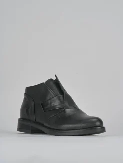 Stivaletti tacco 1cm pelle nero