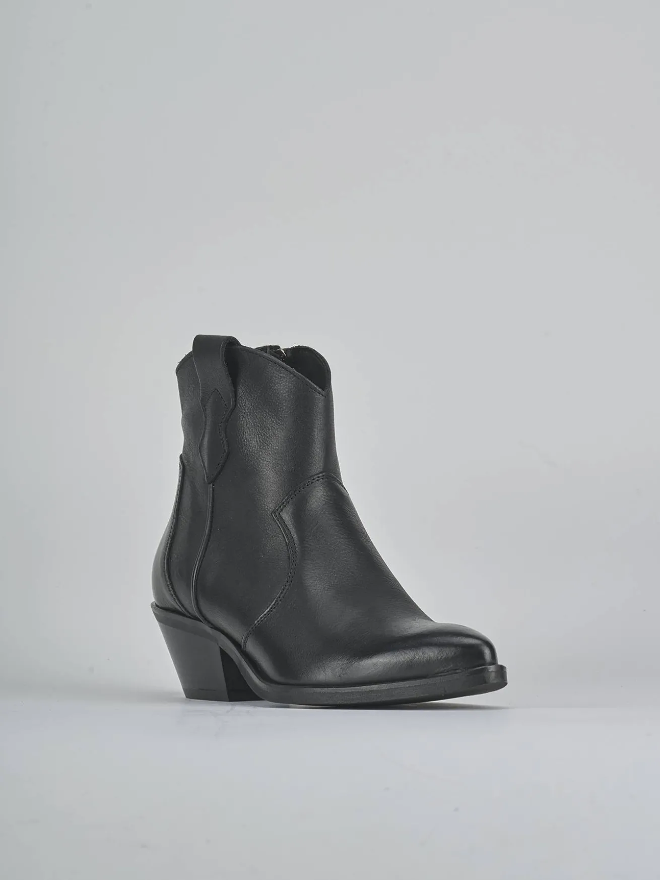 Stivaletti tacco 4cm pelle nero