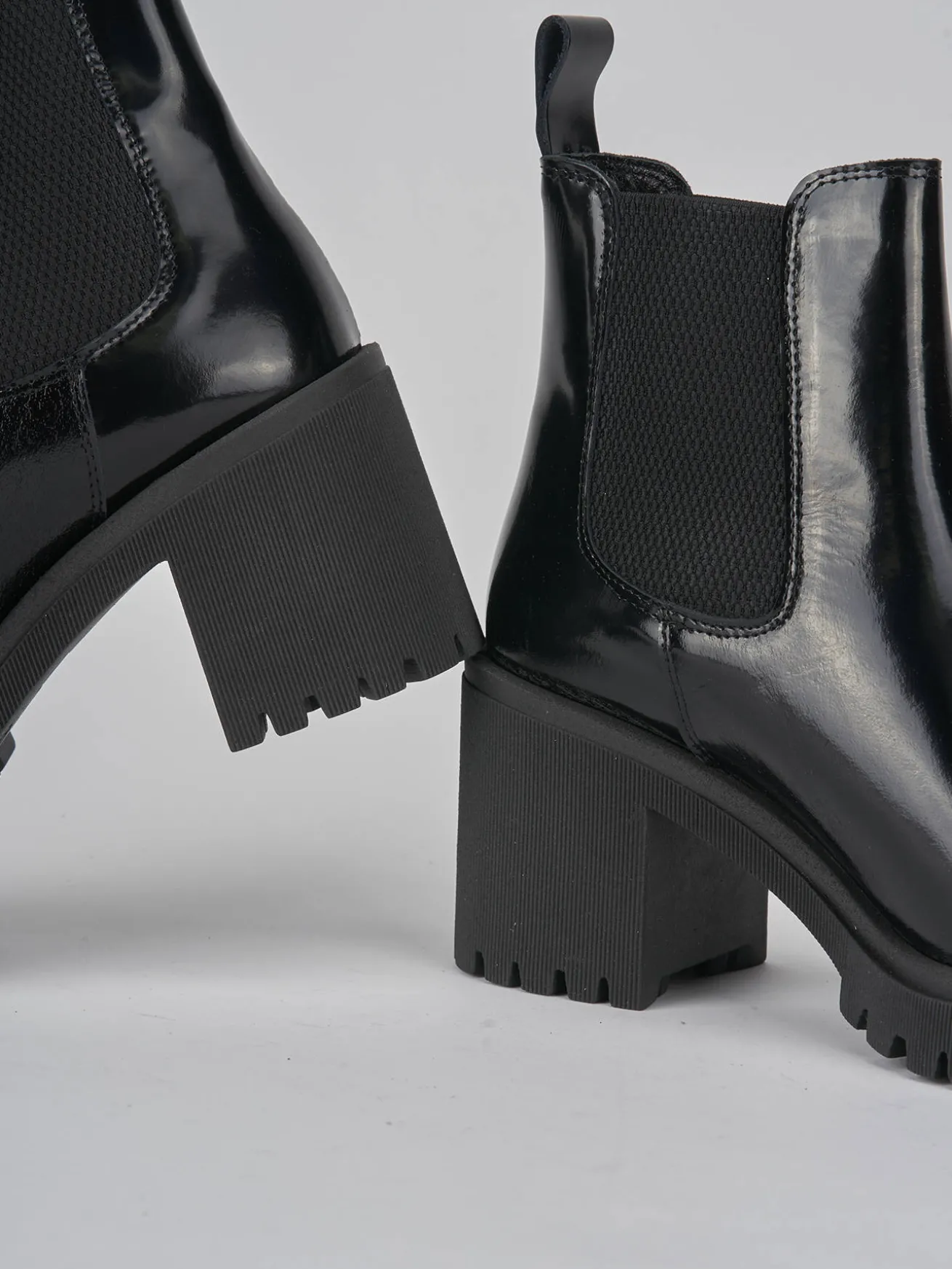 Stivaletti tacco 6cm pelle nero