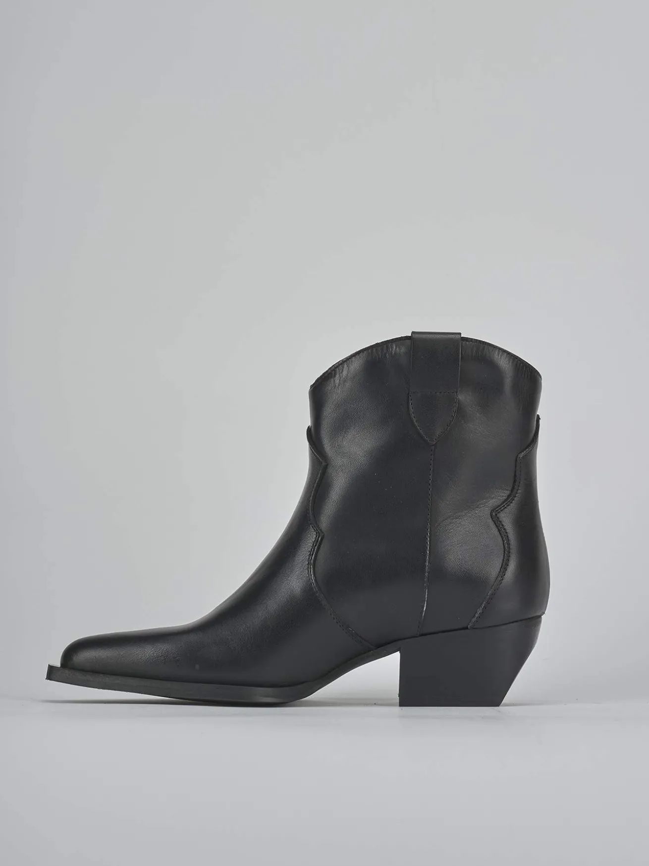 Stivaletti tacco 5cm pelle nero