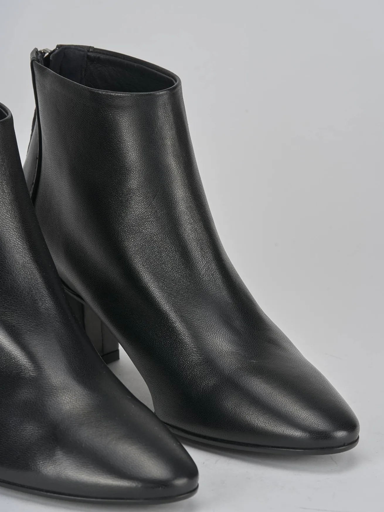 Stivaletti tacco 5cm pelle nero