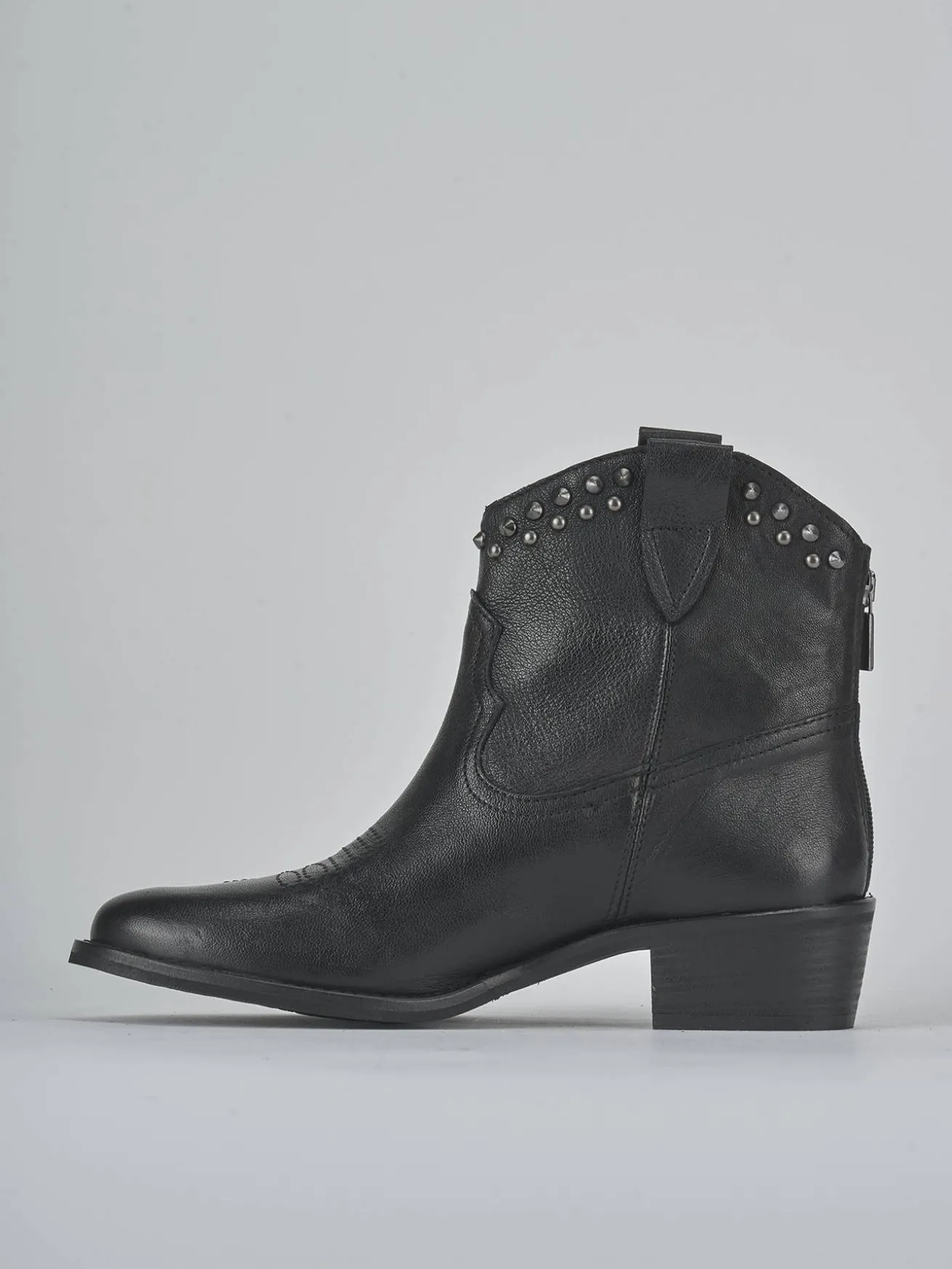 Stivaletti tacco 3cm pelle nero