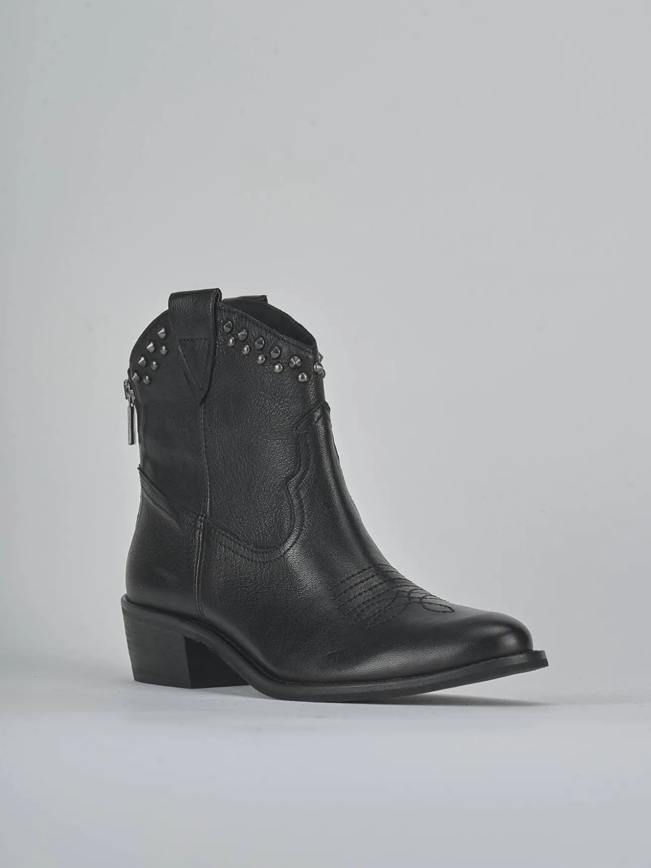 Stivaletti tacco 3cm pelle nero