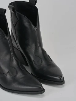 Stivaletti tacco 8cm pelle nero