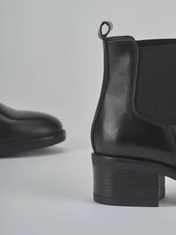 Stivaletti tacco 4cm pelle nero