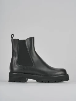 Stivaletti tacco 2cm pelle nero