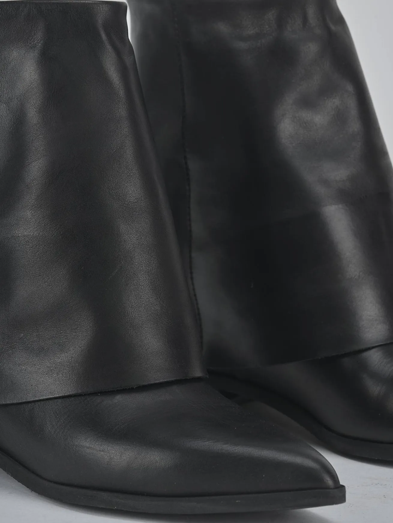 Stivaletti tacco 1cm pelle nero