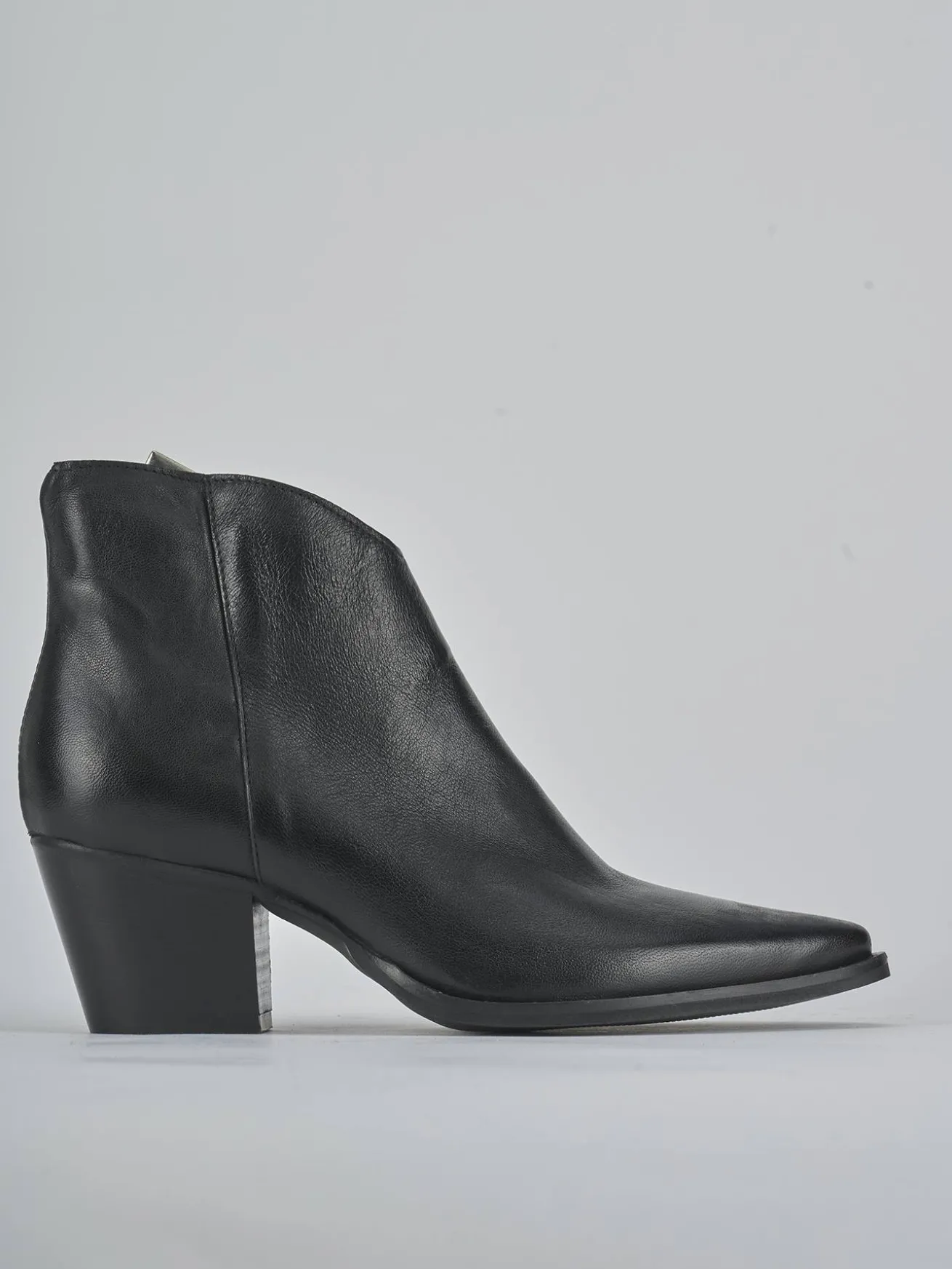 Stivaletti tacco 6cm pelle nero