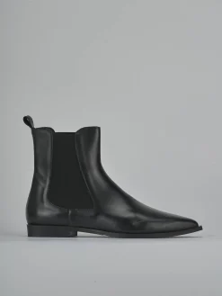 Stivaletti tacco 2cm pelle nero