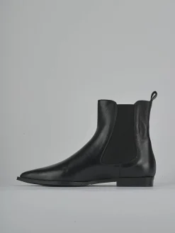 Stivaletti tacco 2cm pelle nero