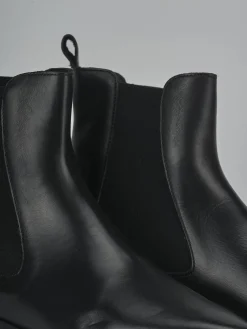 Stivaletti tacco 2cm pelle nero