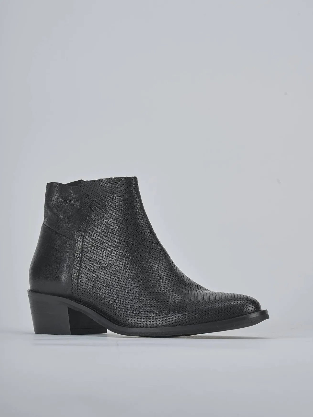 Stivaletti tacco 4cm pelle nero