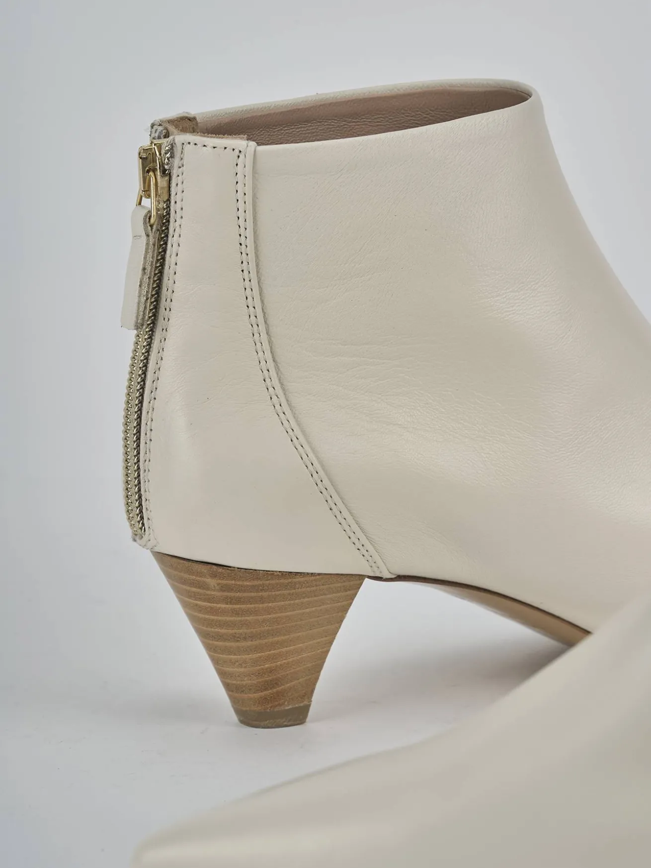 Stivaletti tacco 5cm pelle beige