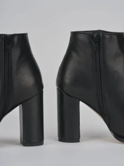 Stivaletti tacco 8cm pelle nero