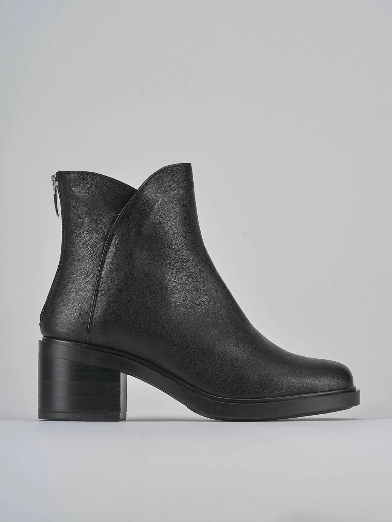 Stivaletti tacco 4cm pelle nero