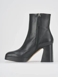 Stivaletti tacco 8cm pelle nero