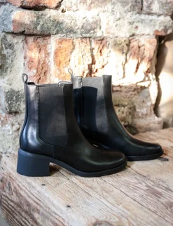 Stivaletti tacco 3cm pelle nero