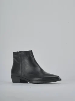 Stivaletti tacco 3cm pelle nero