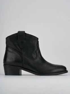 Stivaletti tacco 3cm pelle nero