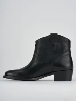 Stivaletti tacco 3cm pelle nero
