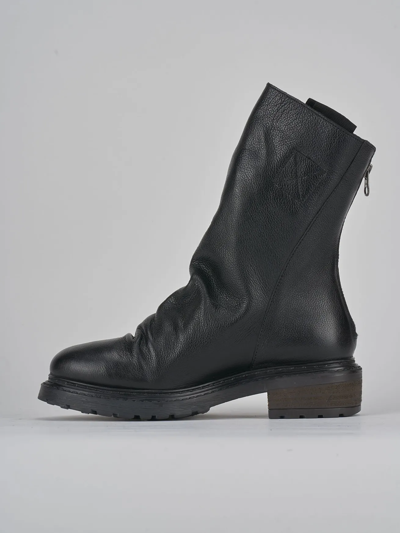 Stivaletti tacco 1cm pelle nero