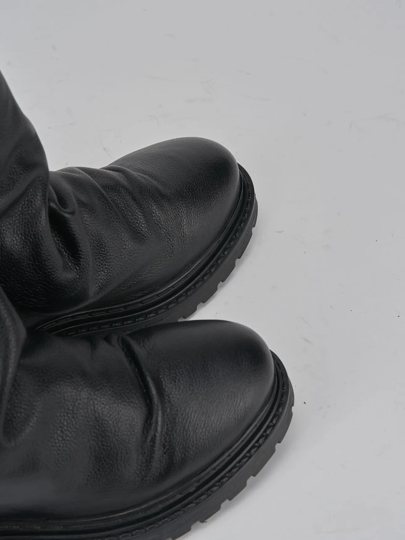 Stivaletti tacco 1cm pelle nero