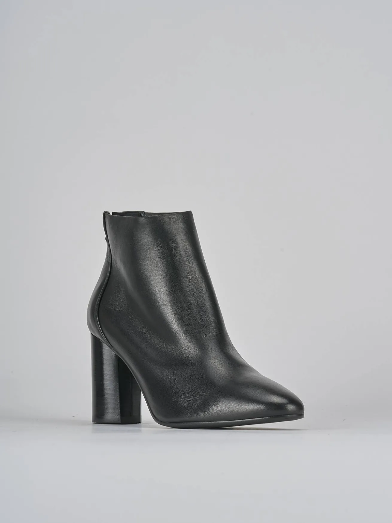 Stivaletti tacco 7cm pelle nero