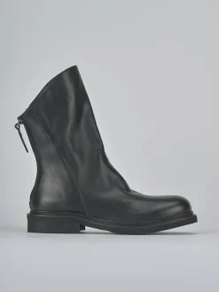 Stivaletti tacco 2cm pelle nero