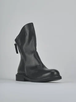 Stivaletti tacco 2cm pelle nero