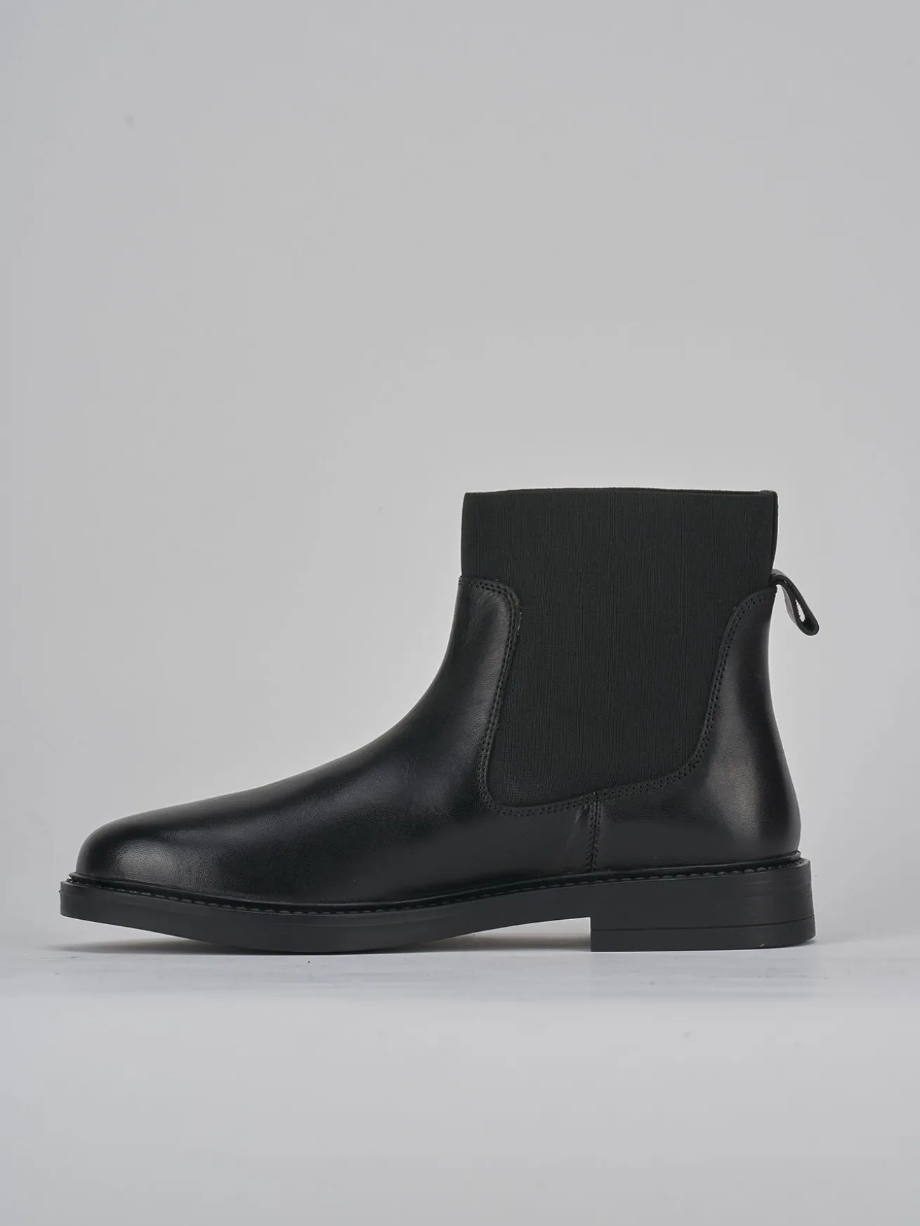 Stivaletti tacco 1cm pelle nero