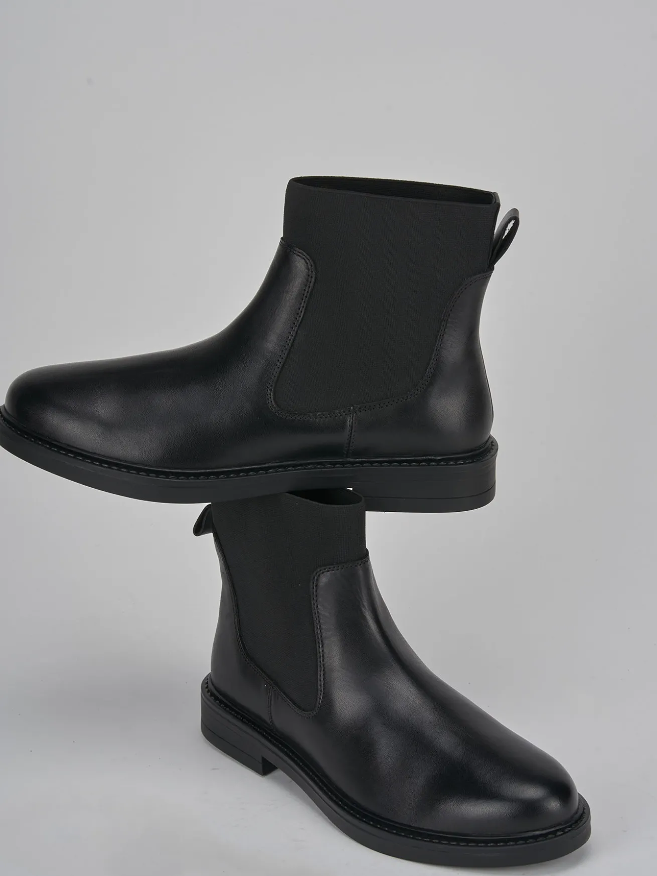 Stivaletti tacco 1cm pelle nero